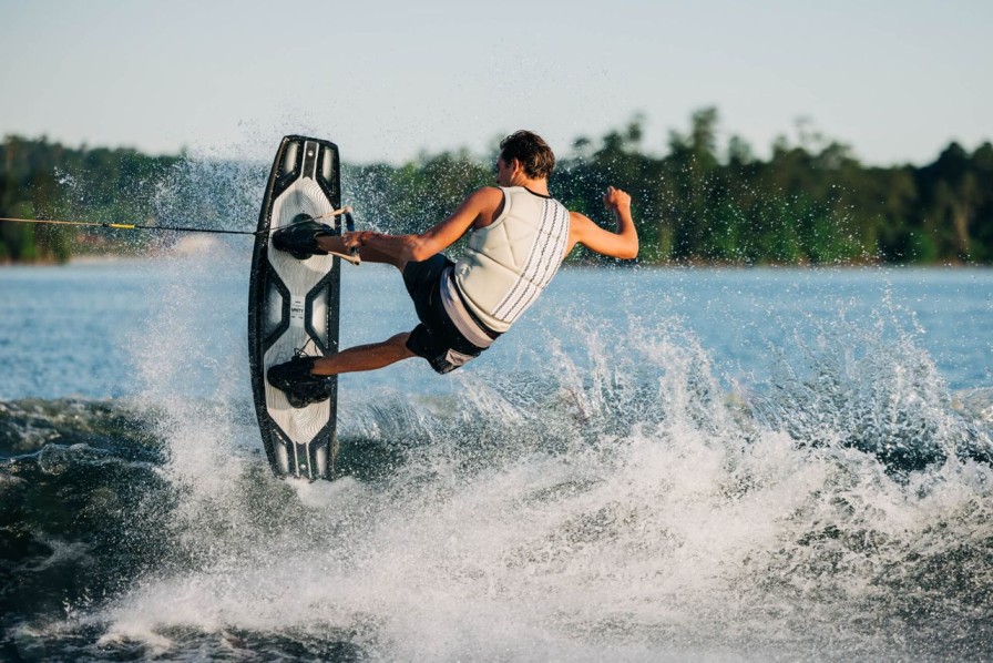 Wake Liquid Force | Liquid Force 2024 Unity Aero Wakeboard (Pre-Order)